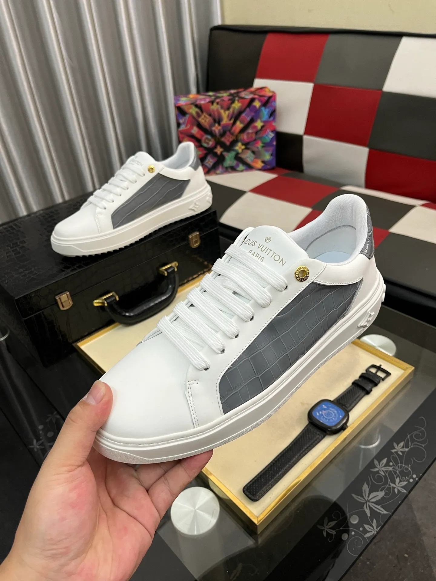 Men's shoes 💰520⌚️⌚️LV Louis Vuitton. The latest fashionable casual shoes are popular in physical stores. New spring and summer comfortable imported custom original cowhide, unique jacquard fabric element design. With sheepskin lining, Lv original bottom, [sun][sun] high-end packaging and high quality💪Details determine the quality, you can enter and leave the counter at will, welcome to compare🇮🇹Number of sizes 38-445️⃣Color options available